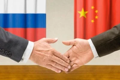 У Китаї заявили про готовність до співпраці з Росією щодо Близького Сходу