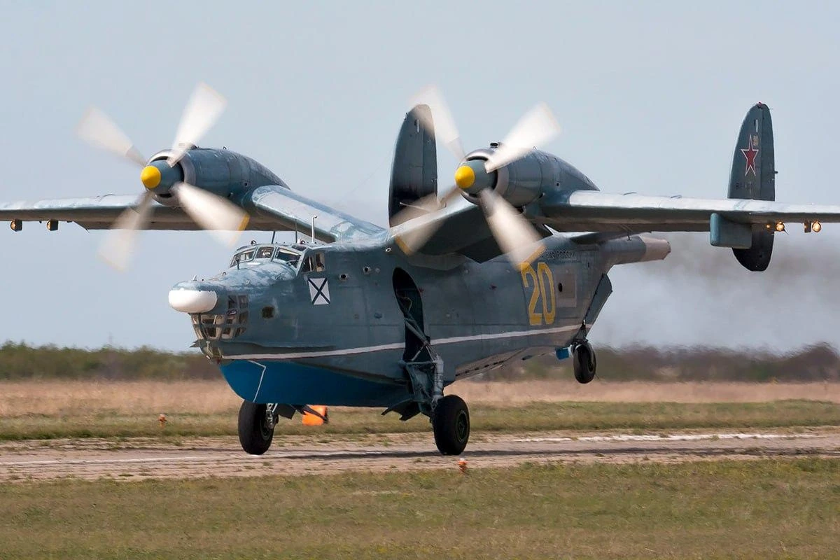 Сили оборони уразили літак-амфібію Бе-12 в окупованому Криму