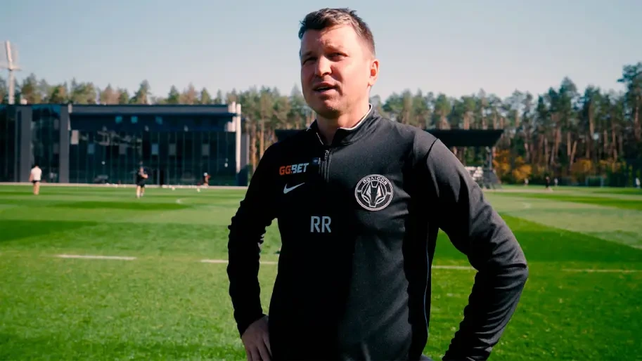 Повернувся в минуле і травмувався: Руслан Ротань отримав ушкодження під час гри в футбол